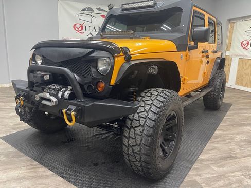 Used 2012 Jeep Wrangler Unlimited Sport image 1