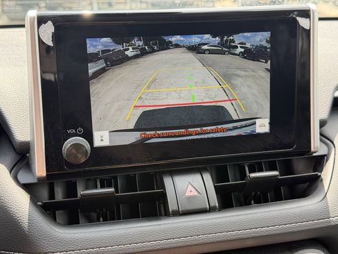 Used 2025 Toyota RAV4 XLE image 22