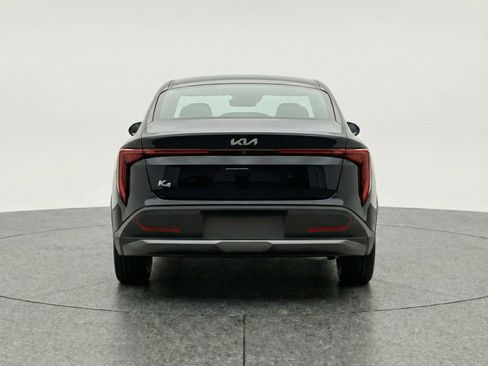 Used 2025 Kia K4 LXS image 7