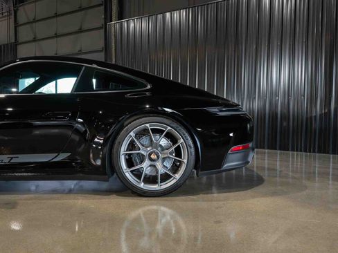 Used 2026 Porsche 911 Carrera T RWD image 31