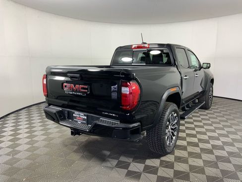 Used 2026 GMC Canyon Denali image 3