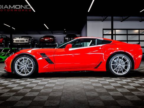 Used 2019 Chevrolet Corvette Grand Sport w/ Battery Protection Package RWD image 11