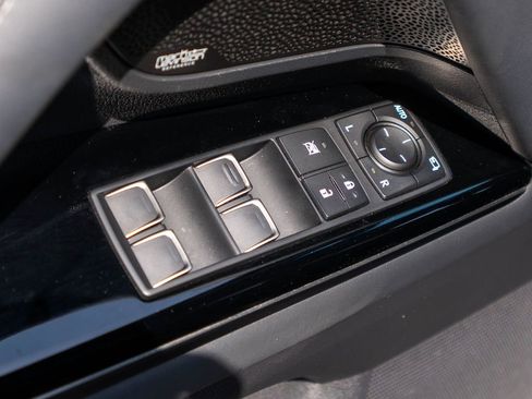 Used 2023 Lexus LX 600 4WD w/ Appearance Package image 18