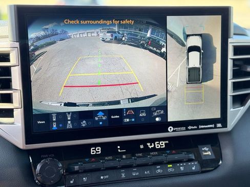 Used 2023 Toyota Tundra Limited w/ TRD Off-Road Package image 18