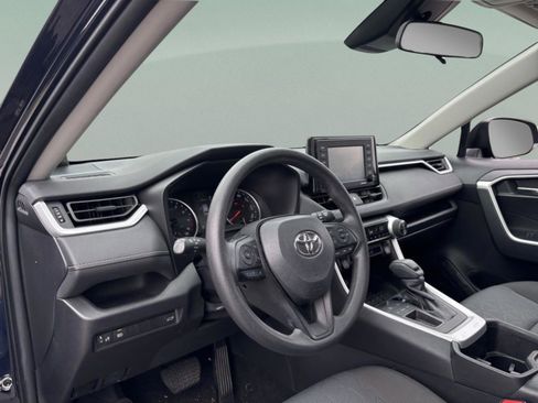 Used 2022 Toyota RAV4 XLE FWD image 23