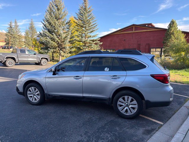 Used 2016 Subaru Outback 2.5i Premium AWD/4WD image 14