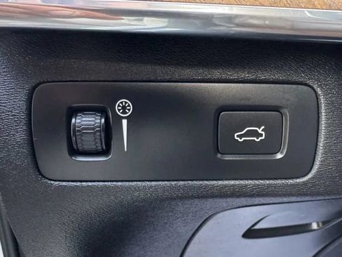 Used 2018 Volvo XC90 T6 Inscription w/ Convenience Package AWD/4WD image 45