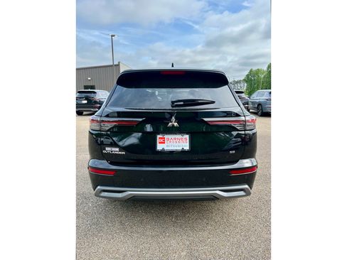 New 2026 Mitsubishi Outlander SE FWD image 7