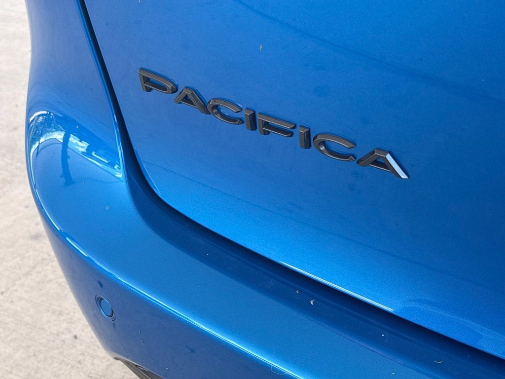 New 2027 Chrysler Pacifica Select FWD image 33