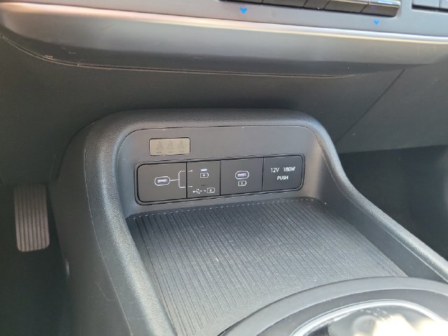 Used 2024 Hyundai Kona SEL AWD/4WD image 22
