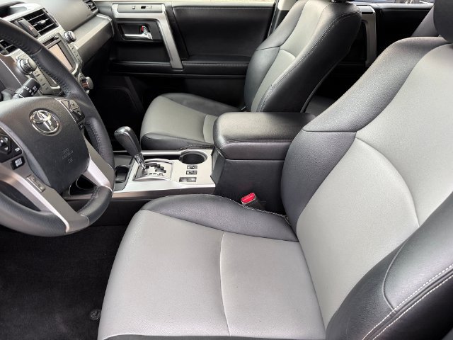 Used 2017 Toyota 4Runner SR5 Premium RWD image 13