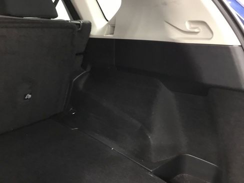 Used 2023 Nissan Rogue SV FWD image 17