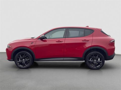 Used 2023 Dodge Hornet GT w/ GT Blacktop Package image 3