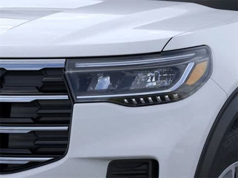 New 2026 Ford Explorer Active image 18