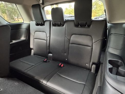 New 2025 Nissan Pathfinder SL image 20