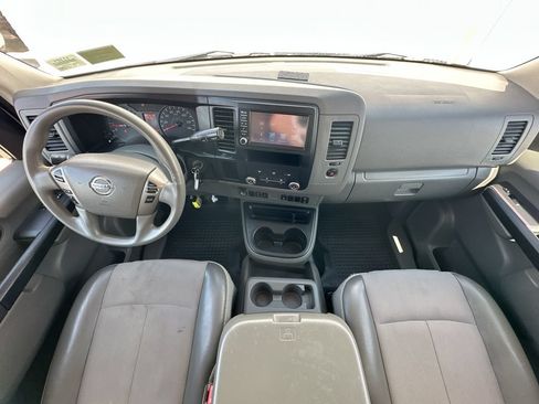 Used 2021 Nissan NV 2500 SV RWD image 9