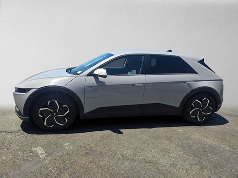 Used 2024 Hyundai Ioniq 5 SEL RWD image 6