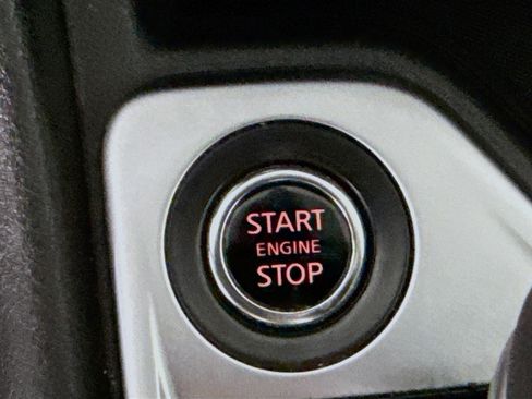 Used 2024 Nissan Sentra SV FWD image 21