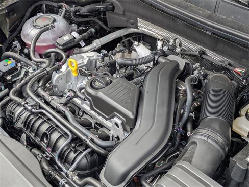 New 2025 Volkswagen Taos SEL image 41