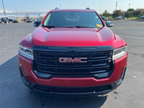 Used 2023 GMC Acadia SLE w/ Driver Convenience Package FWD image 6