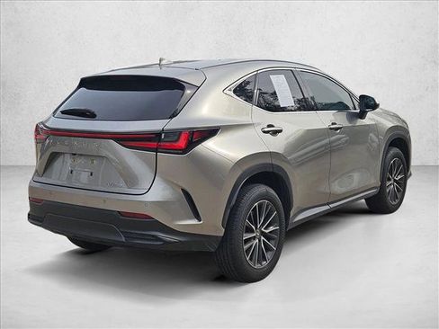 Used 2025 Lexus NX 250 FWD image 5