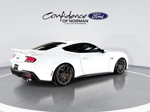 Used 2025 Ford Mustang GT Premium w/ GT Performance Package image 9