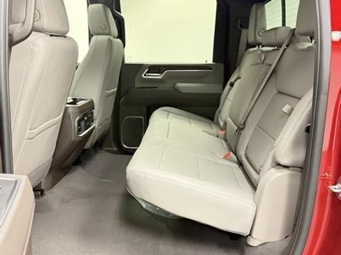 New 2026 GMC Sierra 2500 SLT AWD/4WD image 21
