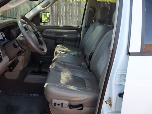 Used 2005 Dodge Ram 2500 Truck SLT image 19