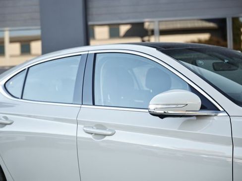 New 2026 Genesis G70 2.5T Prestige image 4