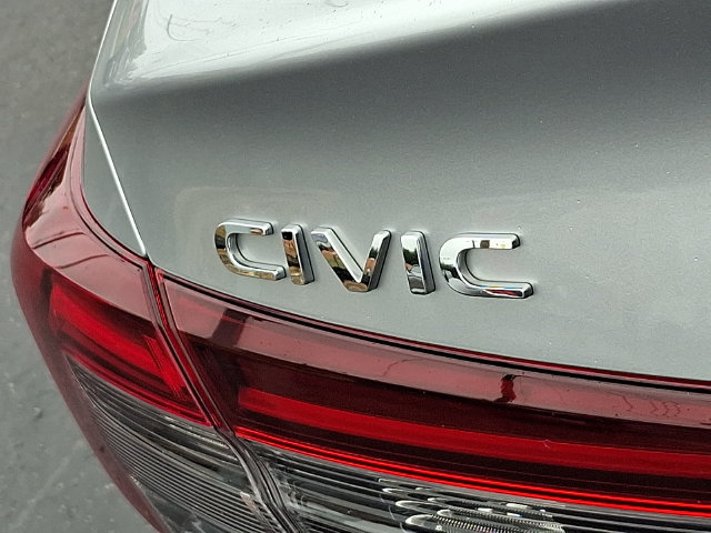 Used 2025 Honda Civic Sport image 31