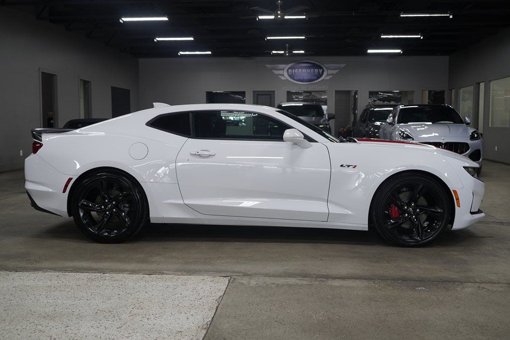 Used 2022 Chevrolet Camaro LT w/ Technology Package RWD image 6