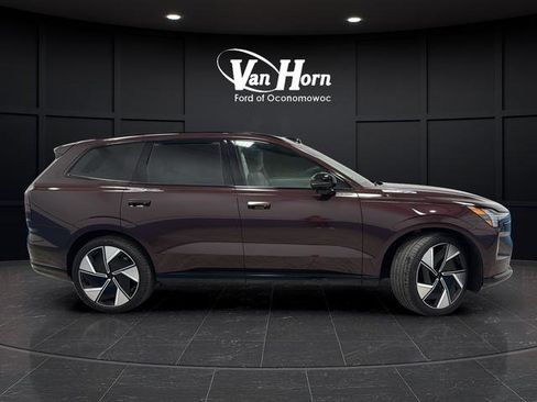 Used 2025 Volvo EX90 Ultra AWD/4WD image 8