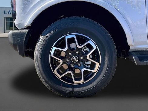 New 2026 Ford Bronco Outer Banks AWD/4WD image 14