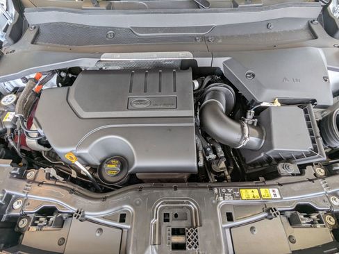 New 2025 Land Rover Discovery Sport S image 18