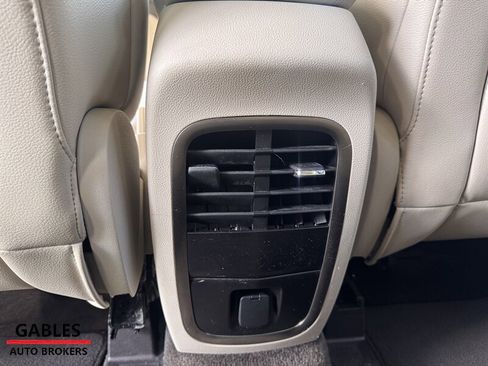 Used 2017 Lincoln MKC Premiere image 21