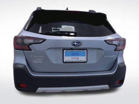 Used 2023 Subaru Outback Limited AWD/4WD image 7