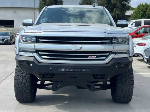 Used 2018 Chevrolet Silverado 1500 LTZ Z71 w/ LTZ Plus Package AWD/4WD image 11
