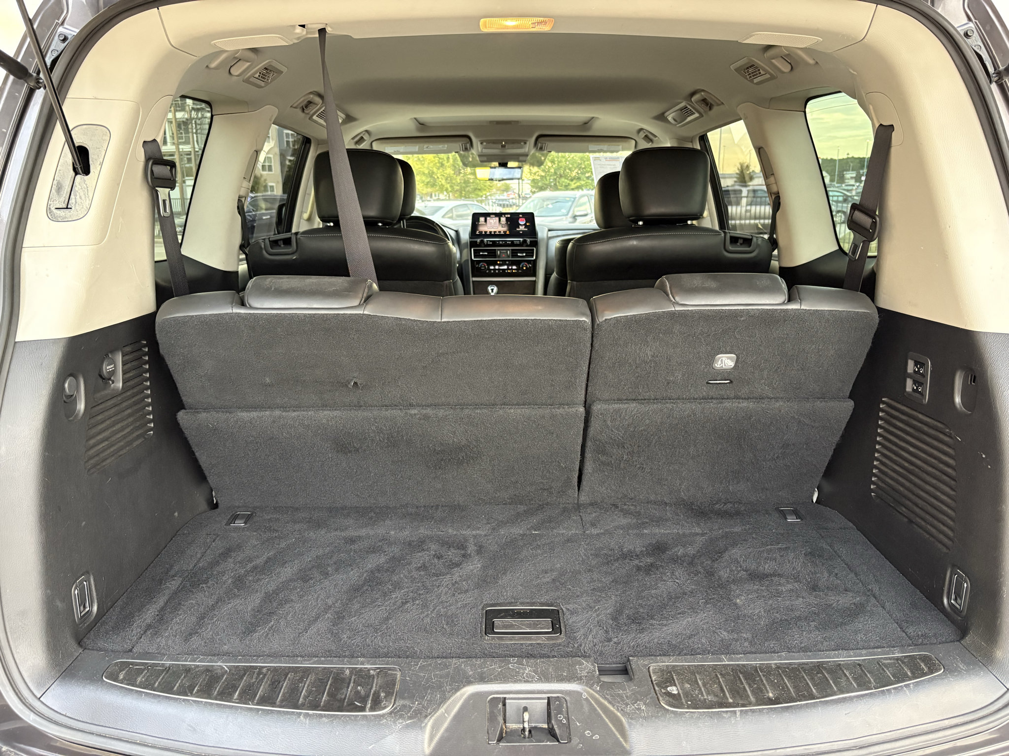 Used 2022 INFINITI QX80 Luxe RWD image 34