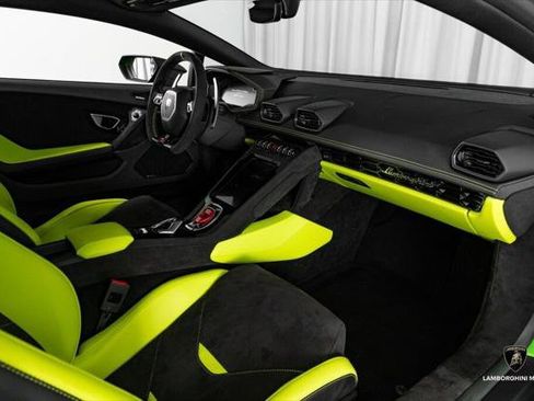 Used 2024 Lamborghini Huracan Sterrato AWD/4WD image 44