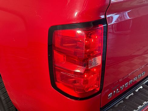 Used 2018 Chevrolet Silverado 1500 Custom w/ Custom Value Package image 34