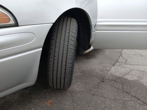 Used 2002 Buick Le Sabre Custom image 18