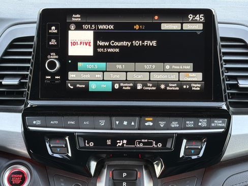 Certified 2025 Honda Odyssey Sport-L image 4