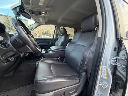 Used 2017 RAM 2500 Laramie w/ Protection Group image 19