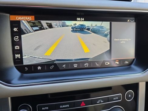 Used 2017 Land Rover Range Rover Supercharged AWD/4WD image 26