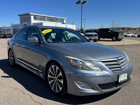 Used 2014 Hyundai Genesis 5.0 R-Spec RWD image 7