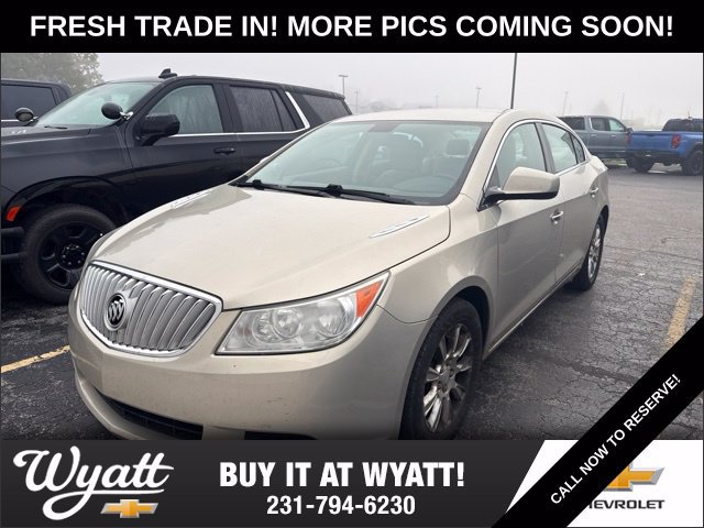 Used 2012 Buick LaCrosse FWD image 1