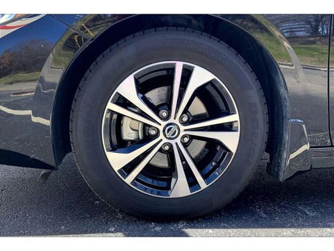 Used 2022 Nissan Sentra SV w/ Trunk Package image 9