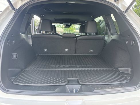 Used 2025 Honda Passport EX-L image 11