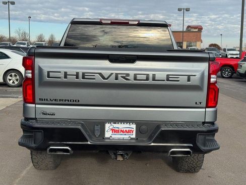 Used 2022 Chevrolet Silverado 1500 LT Trail Boss w/ LPO, Dark Essentials Package image 5