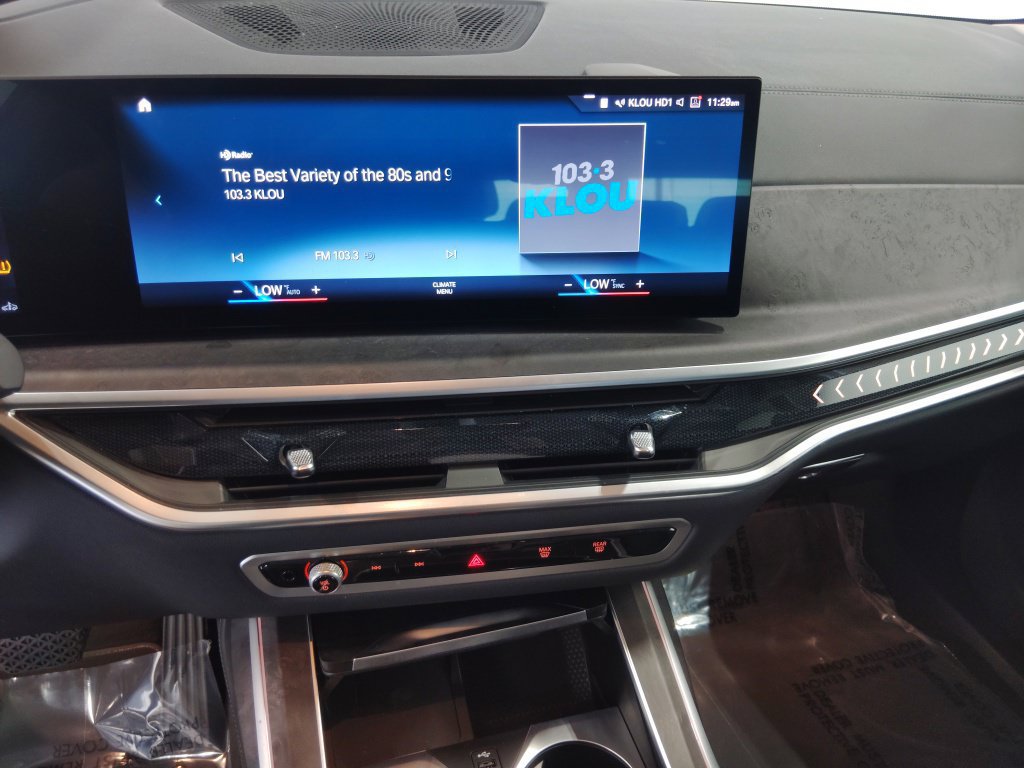 Used 2023 BMW X7 xDrive40i w/ Premium Package AWD/4WD image 23